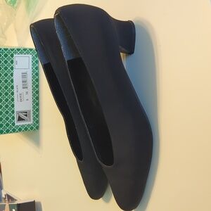 J. Renee Black Dress Shoes